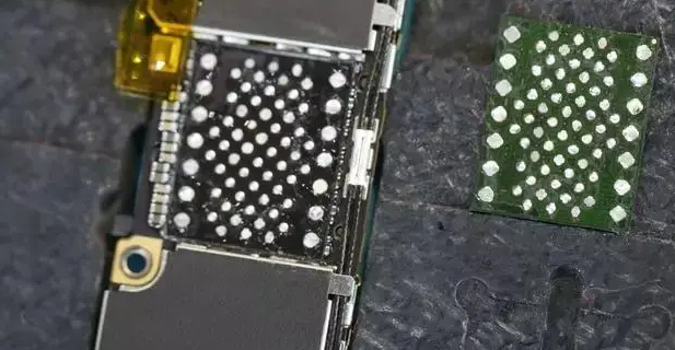 摩托罗拉|知名电商平台上线iPhone扩容服务：有保修，512G扩展需要600元左右？