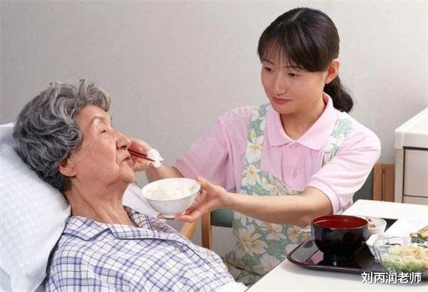 招聘|保姆不打招呼就把自家亲戚带我家里吃喝玩乐,怎么办?可以开除吗