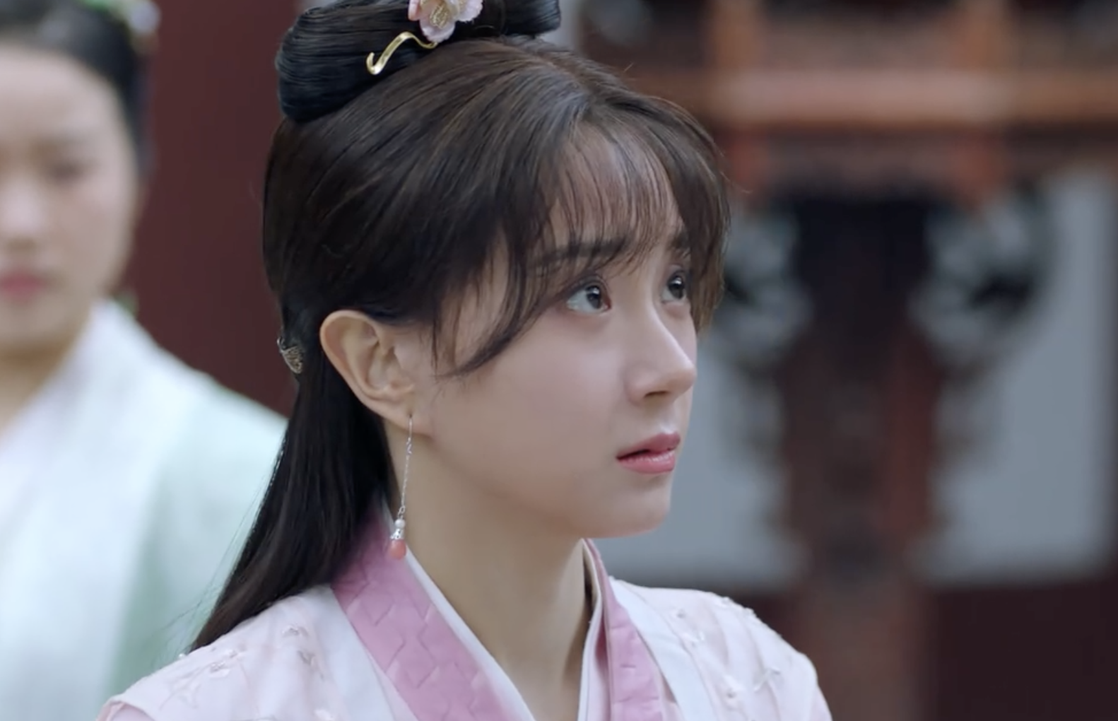 古典|古典美消失了！“硬凹古装美人”的11位女演员，一个比一个辣眼睛