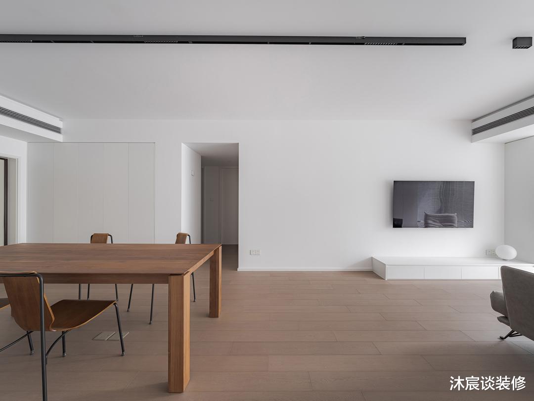 上海40岁姐姐闲不住,重新改造旧屋,坚持“极简穷装”,太好看了