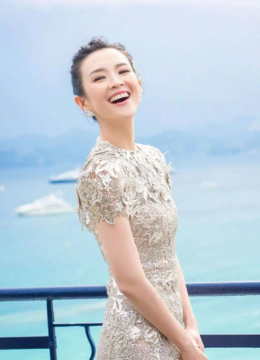 章子怡|章子怡，登上热搜！