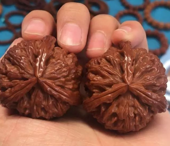 文玩核桃|这个跟随历史变迁再而次崛起的文玩