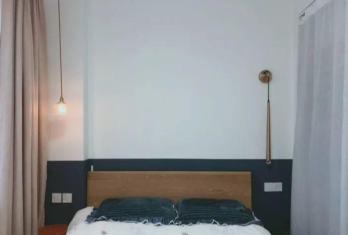 卧室收纳仅靠衣柜?远远不够!“隐形配角”床头柜低调帮大忙!