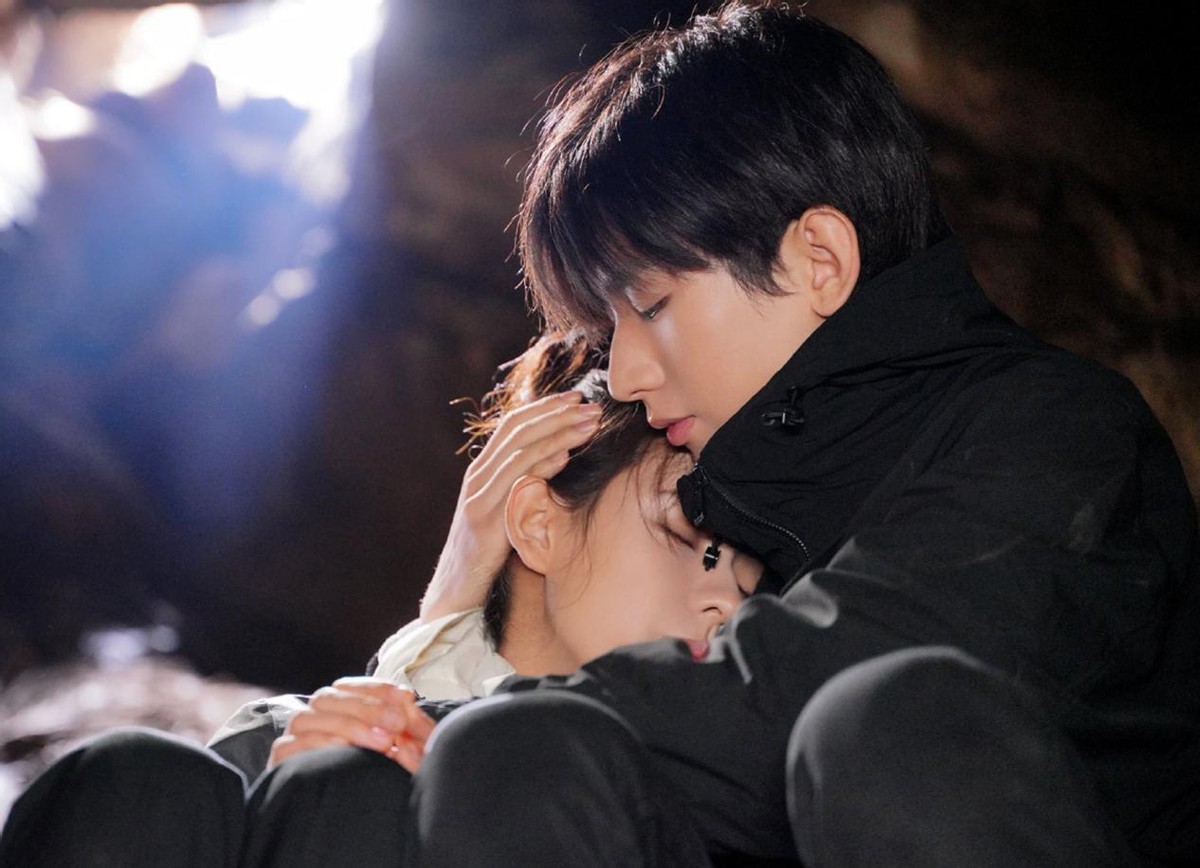 成毅|《底线》后,成毅又一新剧将播,女主是三搭的她,引人期待