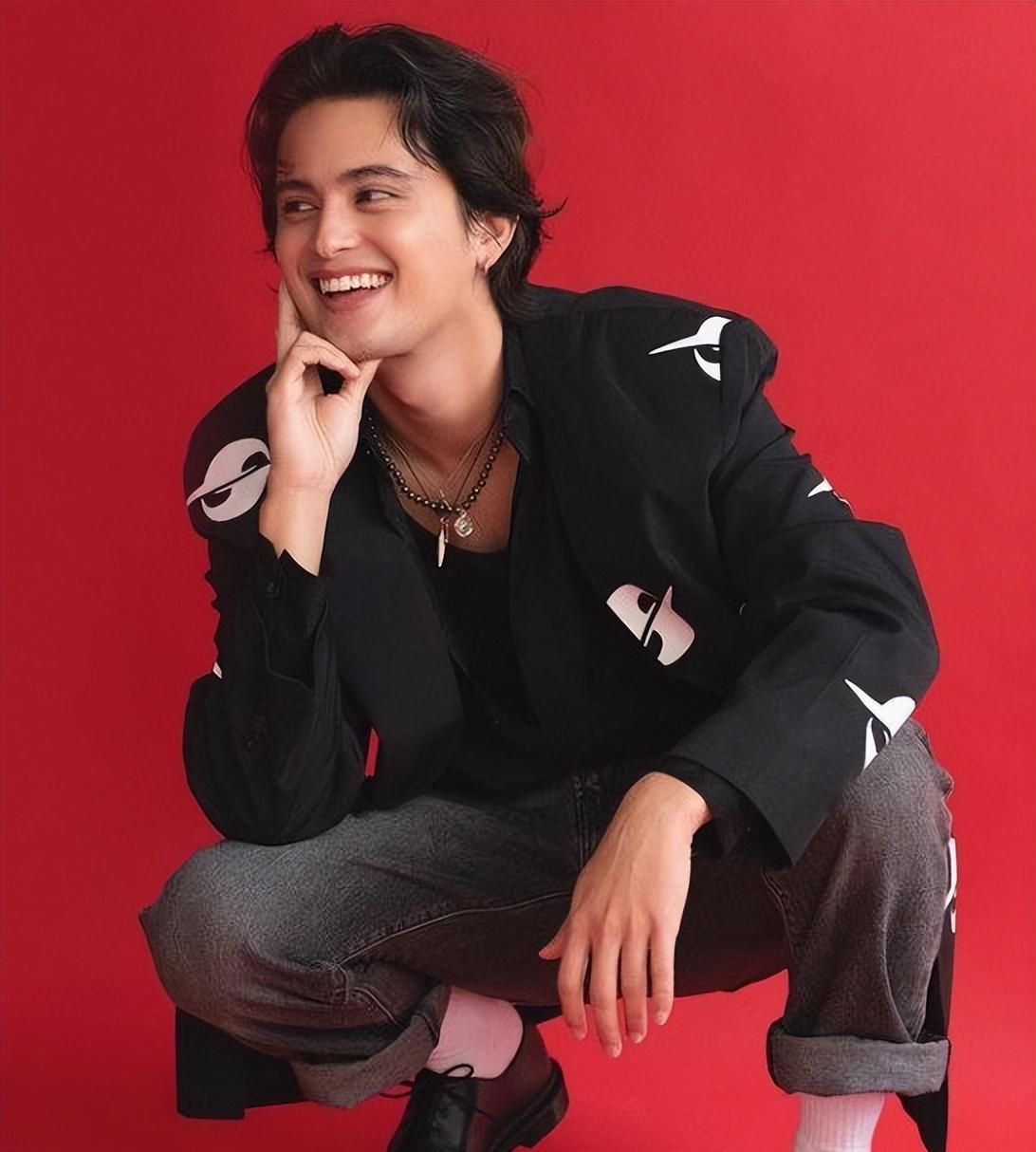 肖战|外网票选2022亚洲美男TOP10!王一博第七,肖战第三,冠军是他