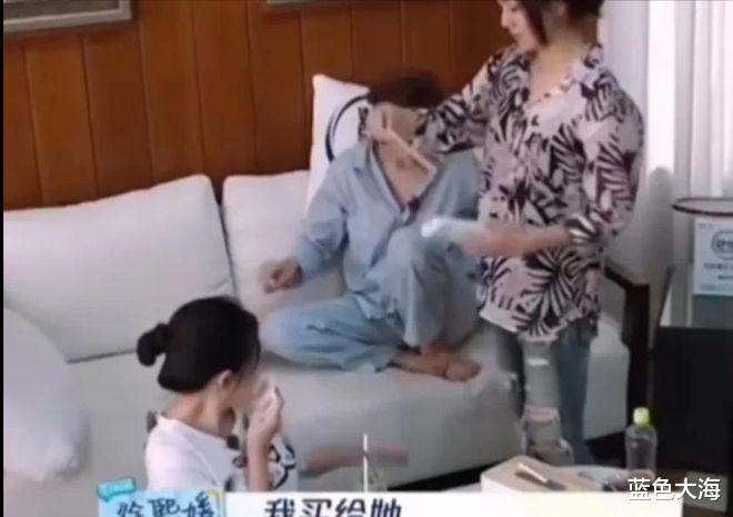 小S|小S的罕见低调，把这些年来她的“伪优越”，暴露得彻彻底底