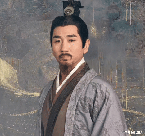 袁泉|给2022进步最大的中年演员排个名：王雷第1，刘丹第5，袁泉垫底