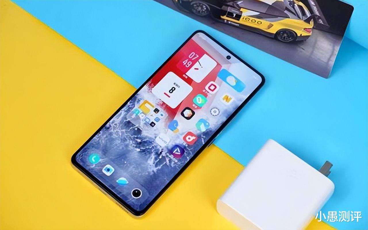 vivo|vivo放大招，12GB+骁龙8+50MP降至历史新低价，到底值不值得入手