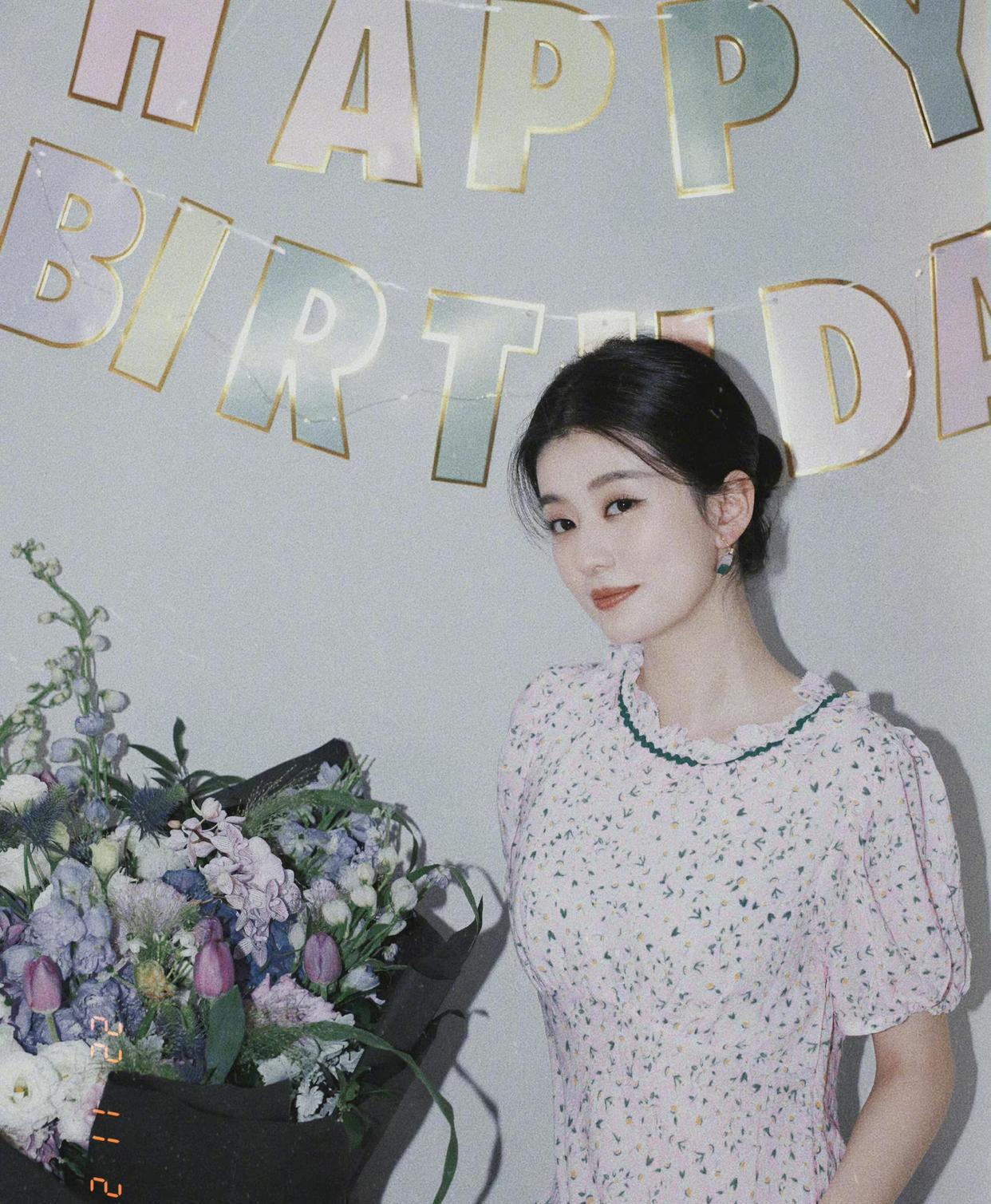 乔欣|杨紫发文为乔欣庆生，连续3年表白：无论什么时候你都在，我也是