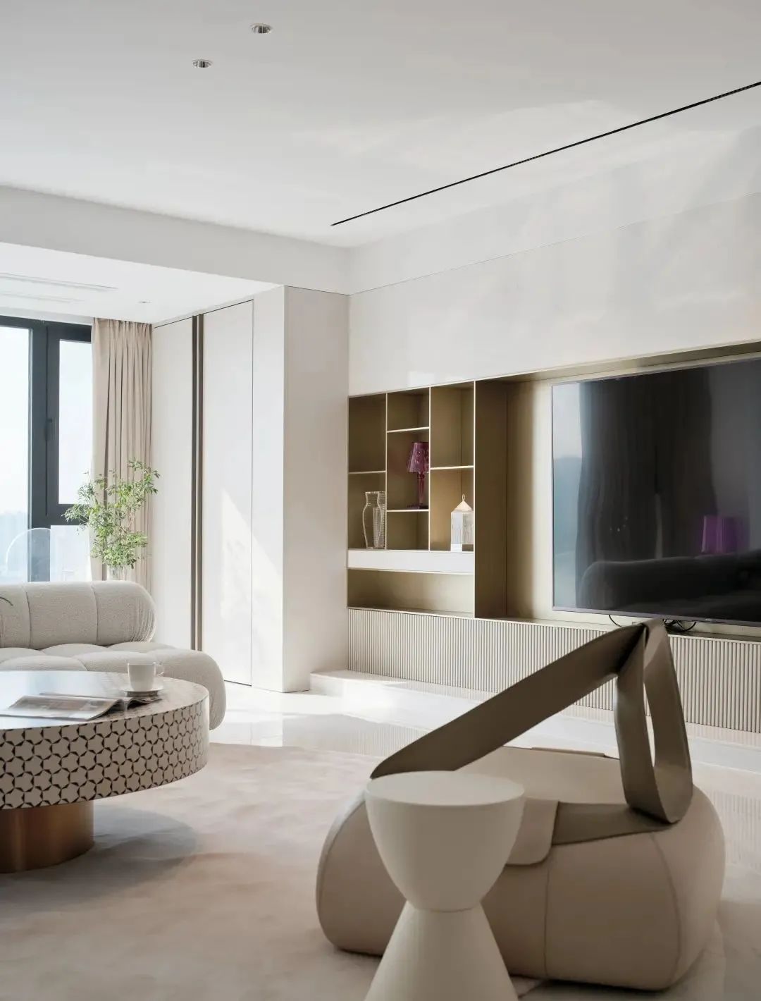 家里采光差怎么办?三种方法让你的家“亮”起来!