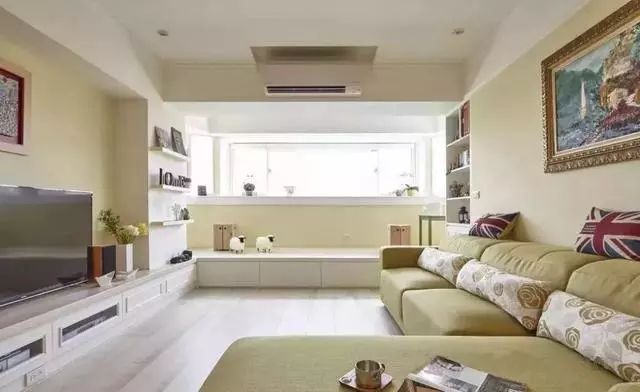 客厅就算没有阳台,也能做得好看又实用!