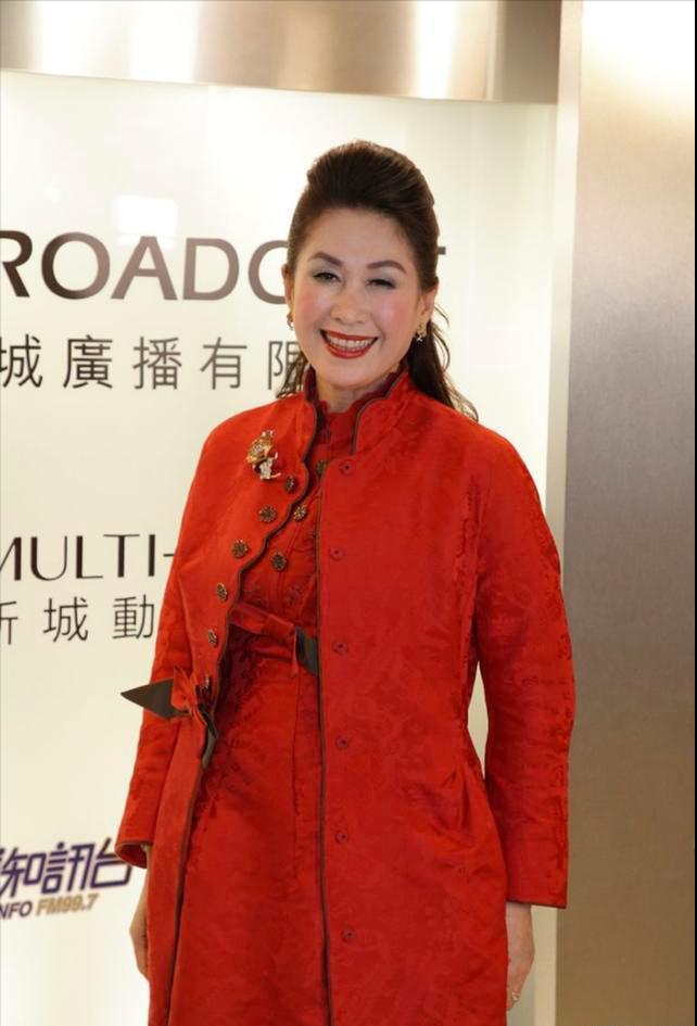 王玉环|中韩混血王玉环:与午马相恋15年拍26部电影,如今转行购豪宅夫妻恩爱