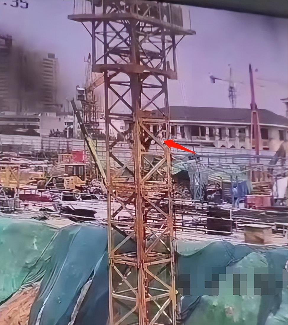 高楼坠亡、抽脂感染、被榜一大哥杀害,这些离世的网红好可惜
