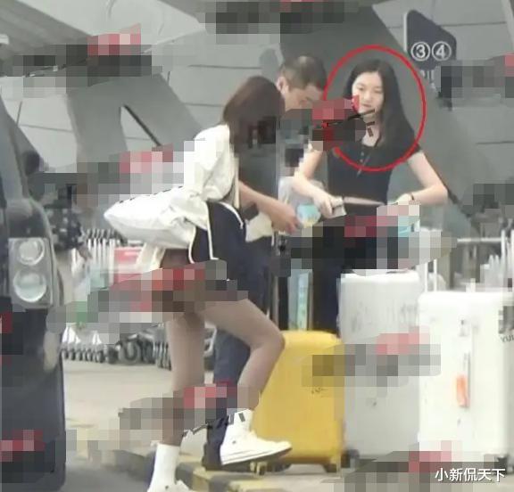 杜琪峰|李亚鹏现身医院照顾妻儿，喜悦之情溢于言表，二胎性别首曝光