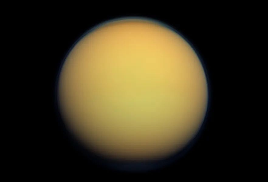 土卫六正在100倍的速度离开土星