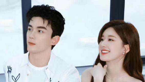 赵露思|吴露可逃惨遭be，赵露思男友疑某位流量男星，吴磊感情史被曝光