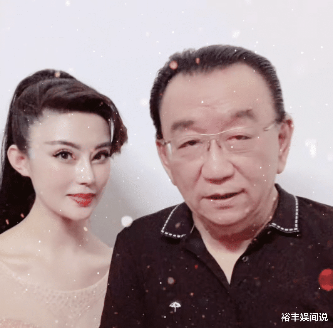 吴京|挽手吴京女嘉宾私照曝光!身材火辣不惧流言蜚语,曾与侯耀华合影