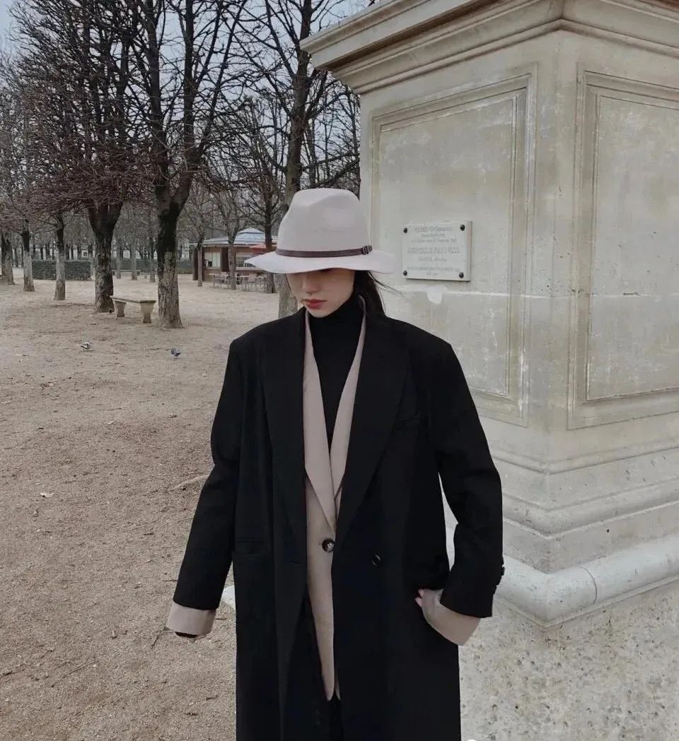 西装|大衣+西装，秋冬时尚大女人的穿搭，高级有态度 !