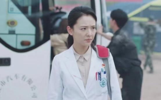 追光者|《追光者》播放量突破1亿,却有更多人要弃剧了,无非这两点原因