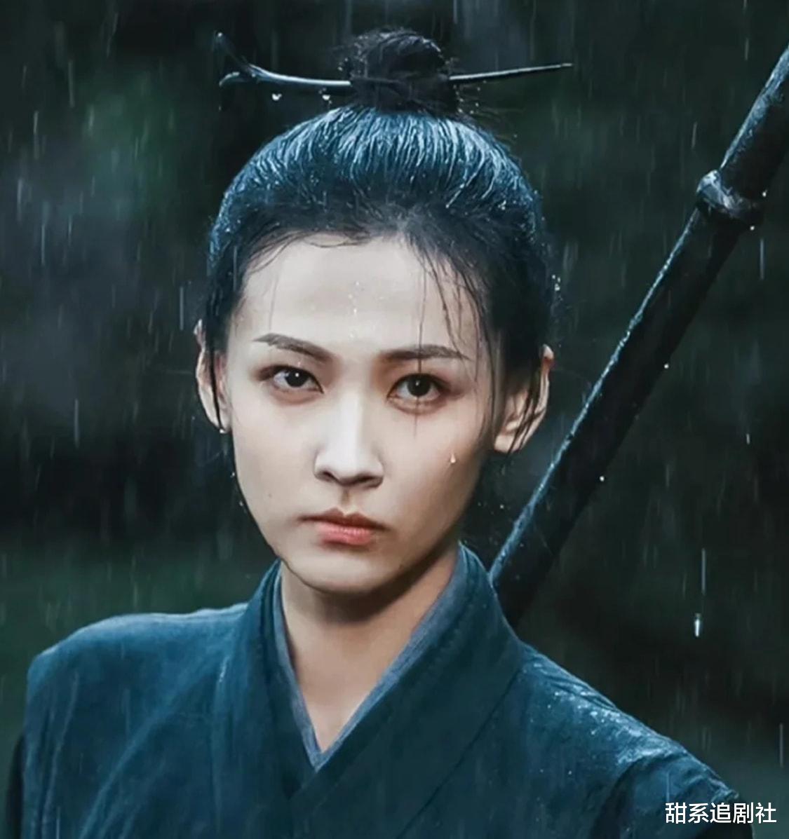 邓伦|郭麒麟街头亲吻，热搜挂了3天，女主角依旧不识庐山真面目？