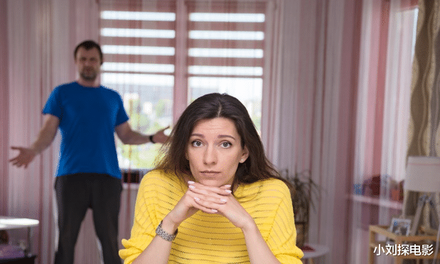 给女儿报舞蹈班的钱,被小叔子偷偷拿走打游戏,婆婆:赔钱货不配