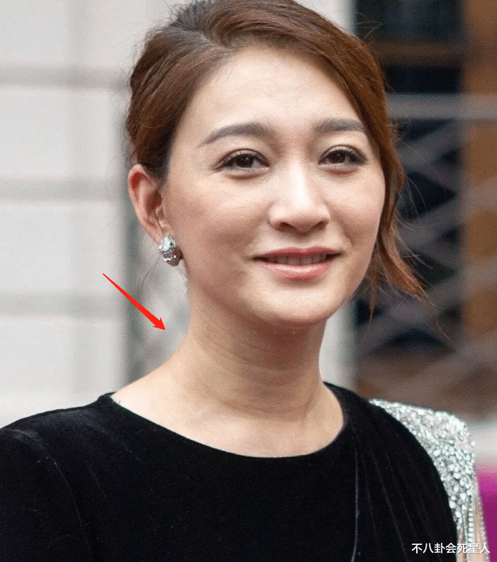 滤镜|宋轶的黑头,万茜的眼袋,没了滤镜这些女星“暴露”了