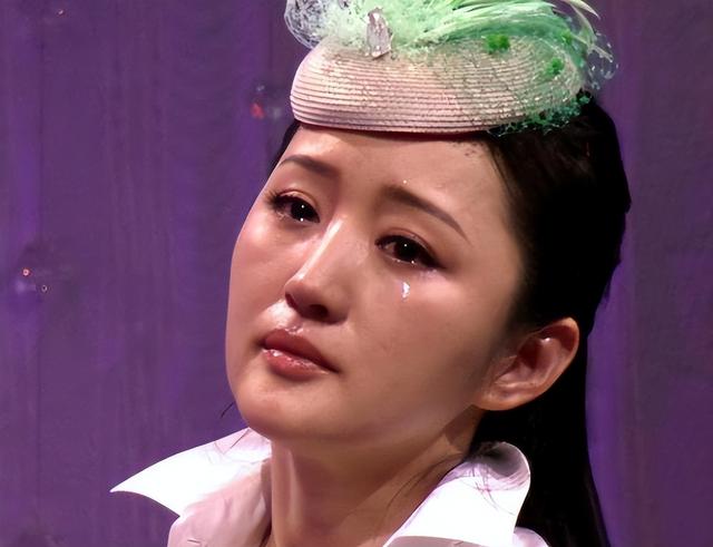 杨钰莹|杨钰莹与初恋赖文峰分手25年后,一个娶妻生子,一个不婚不孕