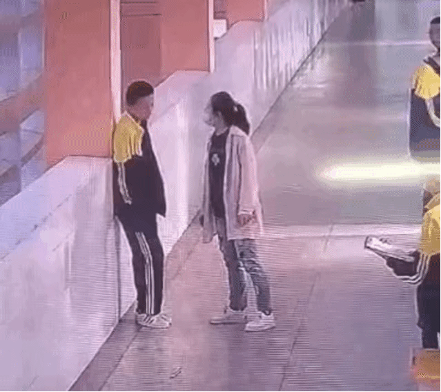 西安12岁女孩跳楼身亡,遗书曝光:孩子犯了错,不要把他逼上绝路