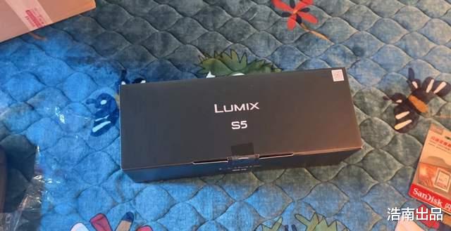 相机|1.2万松下S5微单开箱，双镜头组合，性价比最高全画幅相机？
