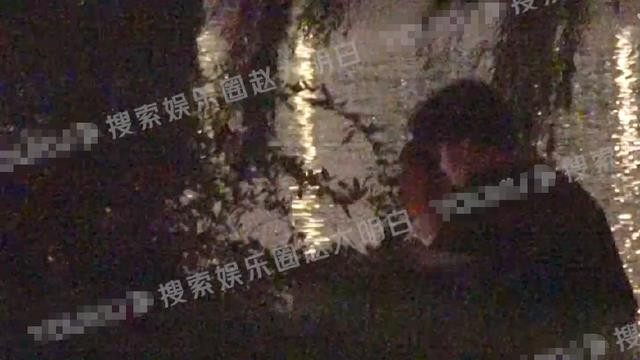 女孩|王源夜晚钓鱼被偶遇，摸黑夜钓动作娴熟，网友热议！