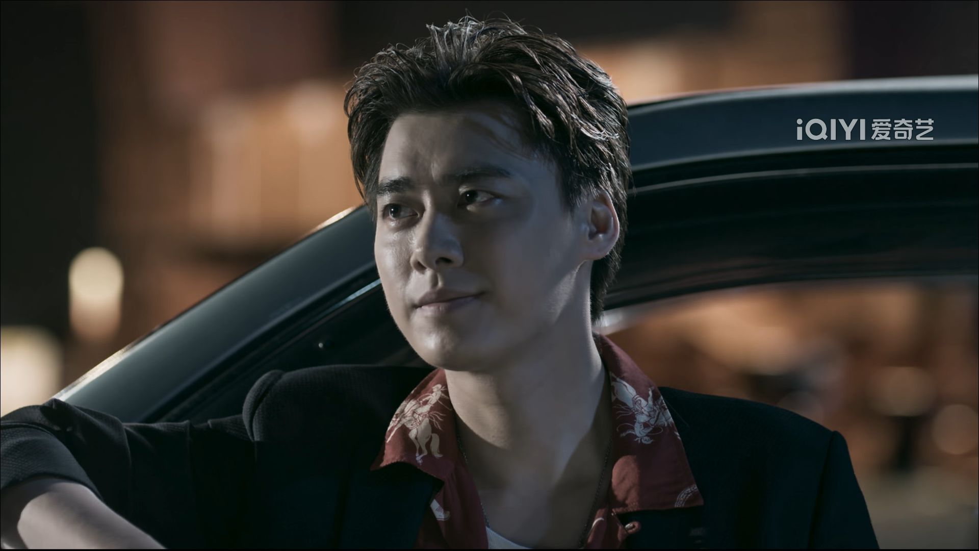 暗夜行者|《暗夜行者》迎开门红,多项榜单第一,剧情烧脑,口碑直接爆了!