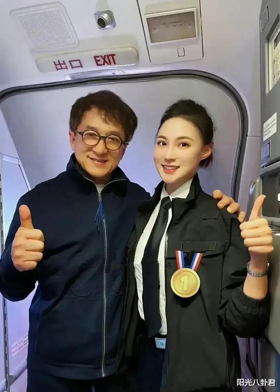 林凤娇|林凤娇才是最厉害的女人,被吴绮莉恶心23年,但成龙从未逃出她手掌心