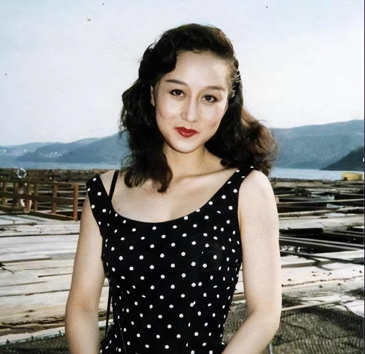 利智|利智的一生：成龙为她倾倒，赌王要纳她五太，李连杰为她抛妻弃子