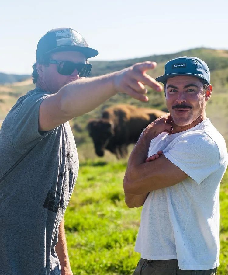 歌舞青春|小李子2.0惨遭意外毁容！网友：有这脸，怎么还去整…