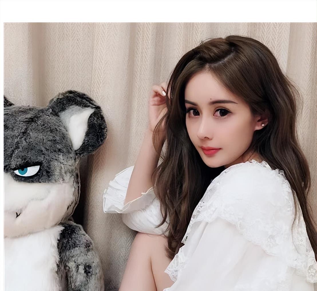 分手费|被王思聪骂地摊货，生下孩子后密谋3年，韦雪真的捞了9亿分手费吗