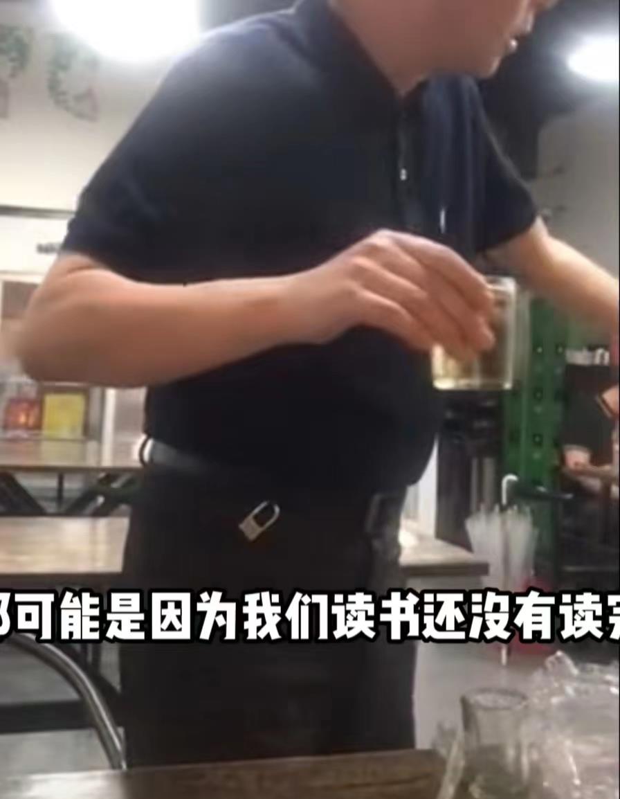 明星|遇偷拍狂、被私生饭扑倒、强吻，这些女明星也难逃魔爪