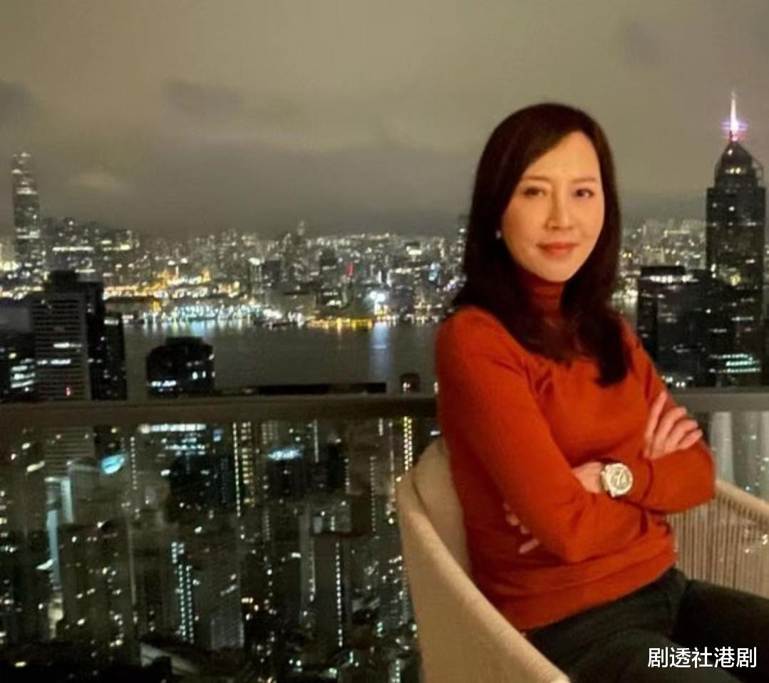 顾纪筠|久休复出当主持!香港知名女星二婚嫁富商,过阔太生活还经营生意