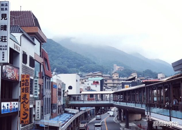 祁连山|箱根，是日本神奈川县西南部，一个十分秀丽的风景区