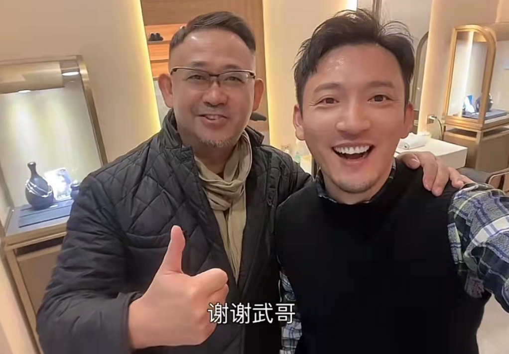 姜武|52岁姜武罕露面,外出剪头花费近两千,娶高中初恋低调幸福35年