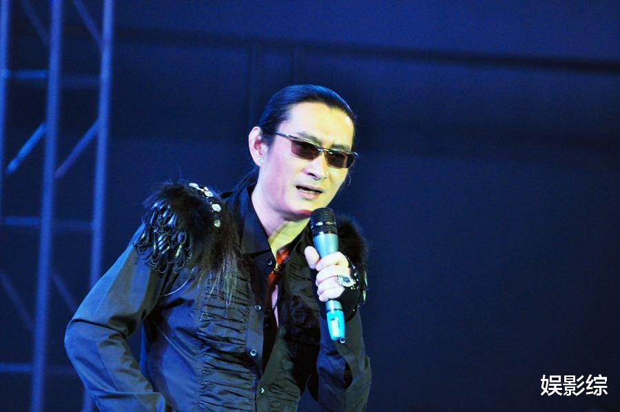 黄安|知名歌手遇到噪音邻居，想换房子，听到房价后，直呼“乖乖”