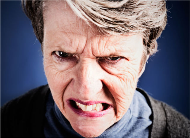 衰老|不论男女,50岁将进入“养寿期”,提醒:避免4个行为,做好4件事