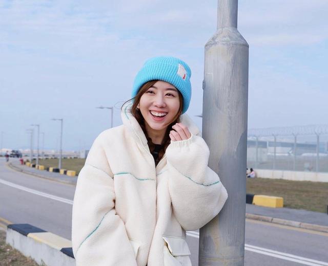 TVB|TVB新晋女神签为“亲生女”，剧约不断无女主剧，这算是力捧吗？