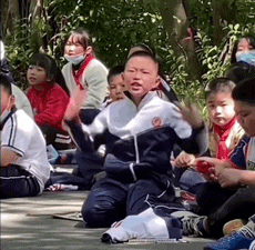 明明说是流行歌手，却拿不出一首代表作，求求这5位歌手别尬吹了