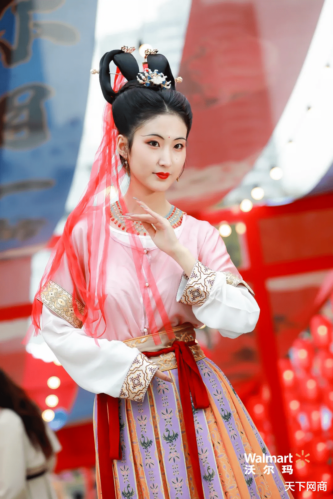 沃尔玛|精准对话年轻圈层，沃尔玛又找到一个超级IP