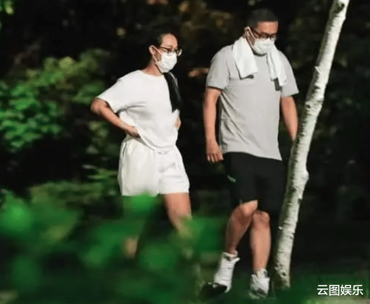 陈昭荣|知名演员陈昭荣宣布离婚！与美女过夜看妇产科被拍，拒谈两人关系