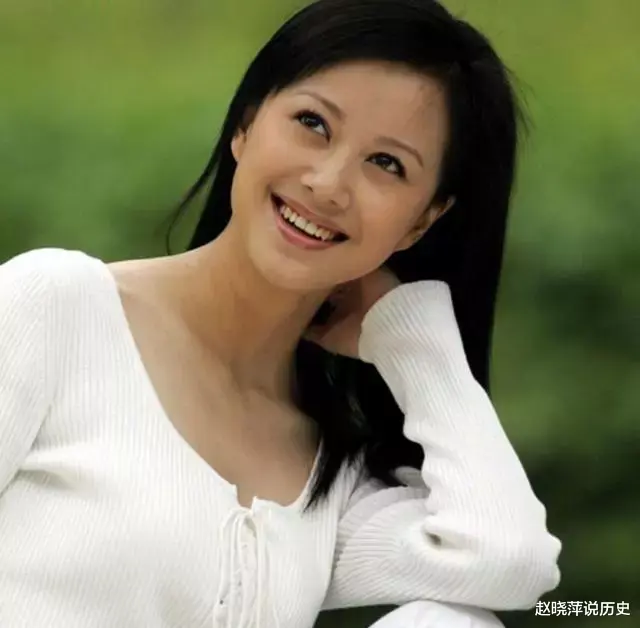 倪虹洁|倪虹洁：21岁被骂变性人，走红后消失多年，43岁想翻红还有机会吗