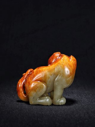 和田玉籽料|辽 和田玉籽料红沁 玉虎 秋山虎 摆件 把件