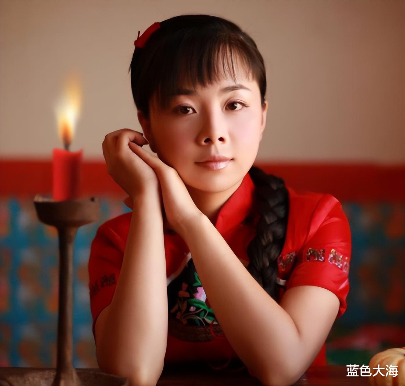 王二妮|\星光大道\王二妮: 放弃百万年薪下嫁农村, 婚后被婆婆当亲女儿疼爱