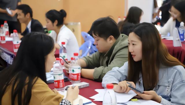 大学生|社招和校招有哪些区别？别等吃亏了再后悔，毕业生要尽早知道