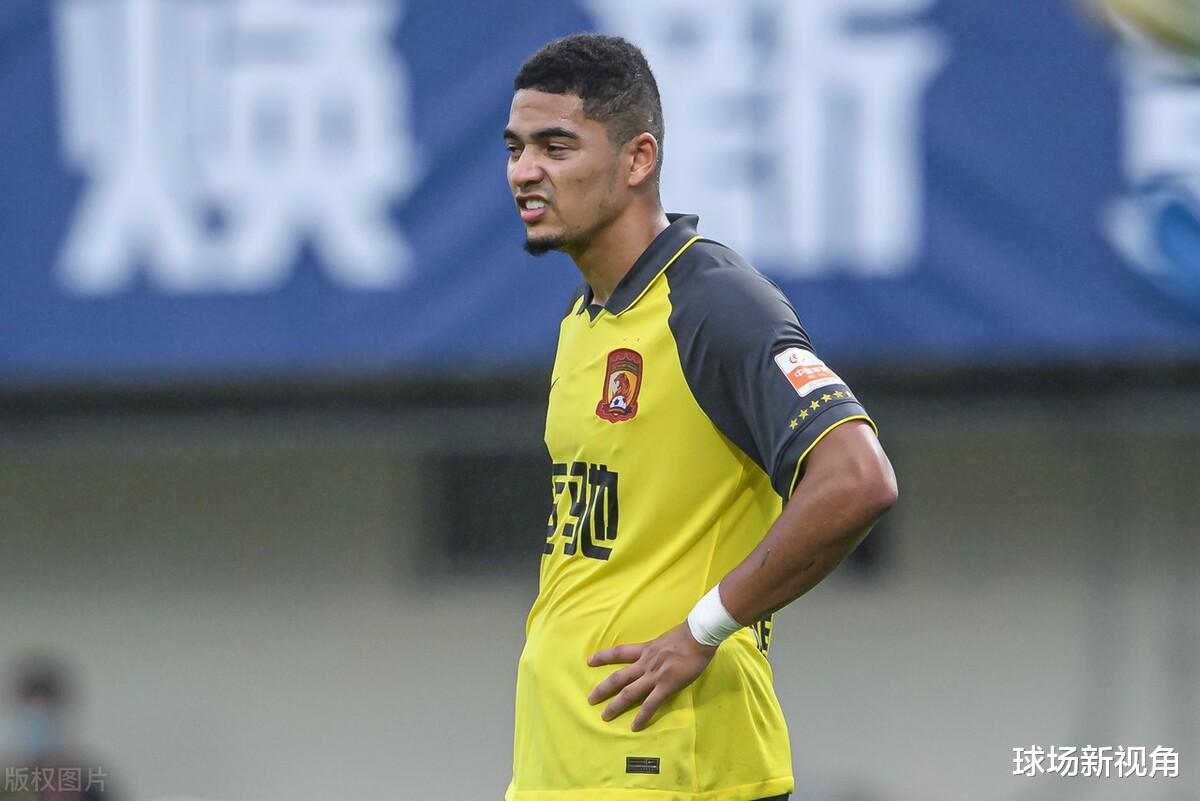 奧斯卡|意外！蔣廣太至今沒去國足報道，奧斯卡想走不容易，山東泰山隊(duì)續(xù)約功臣